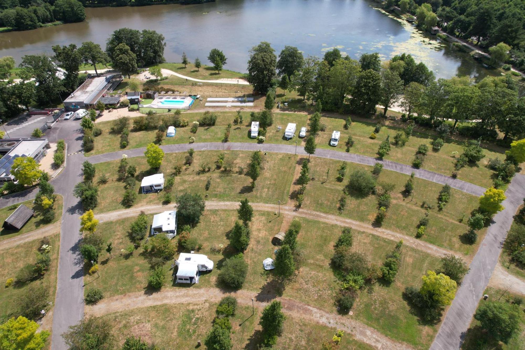Camping Aquarev Hotell Loudéac Eksteriør bilde